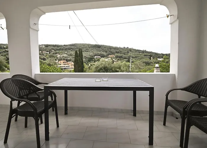 Villa Mike 105